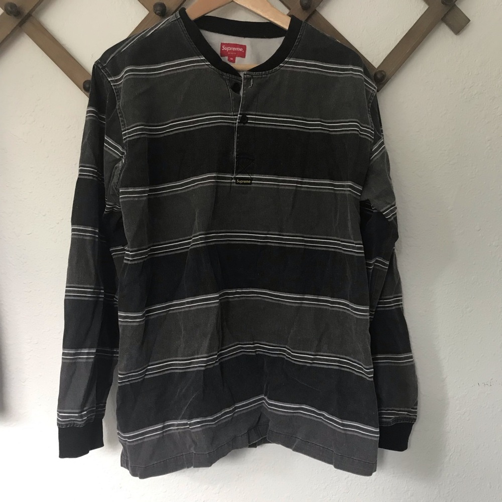 Supreme Men’s Top Medium